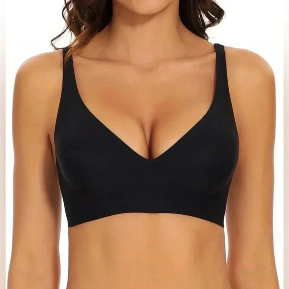 Wirefree Seamless Bra Invisible Deep V Plunge Bra with Removeable Padding - Picture 6 of 6